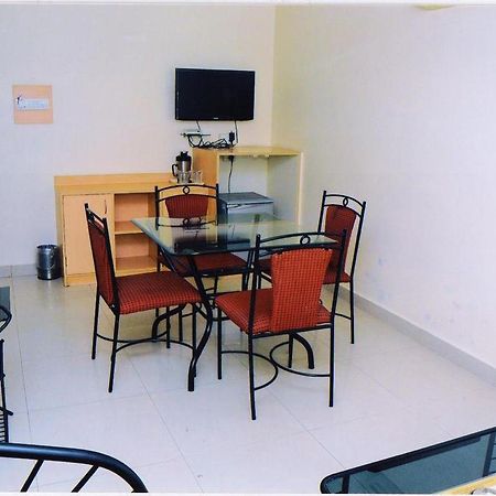 Hotel Padmini Residency Hyderabad Bagian luar foto