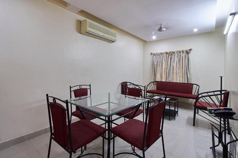 Hotel Padmini Residency Hyderabad Bagian luar foto