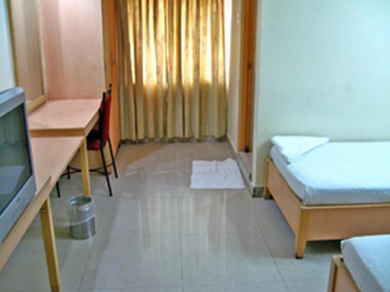 Hotel Padmini Residency Hyderabad Bagian luar foto